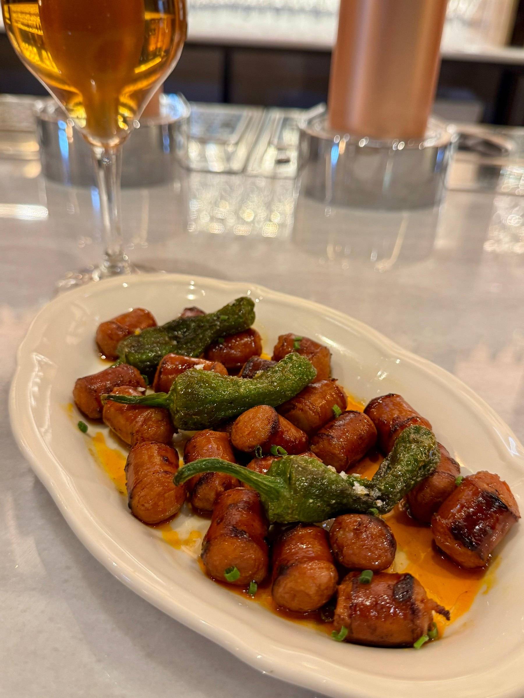 Chistorra de Navarra con pimientos fritos
